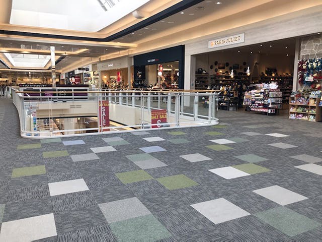 【イオンモール盛岡】2F 中央ブリッジの画像