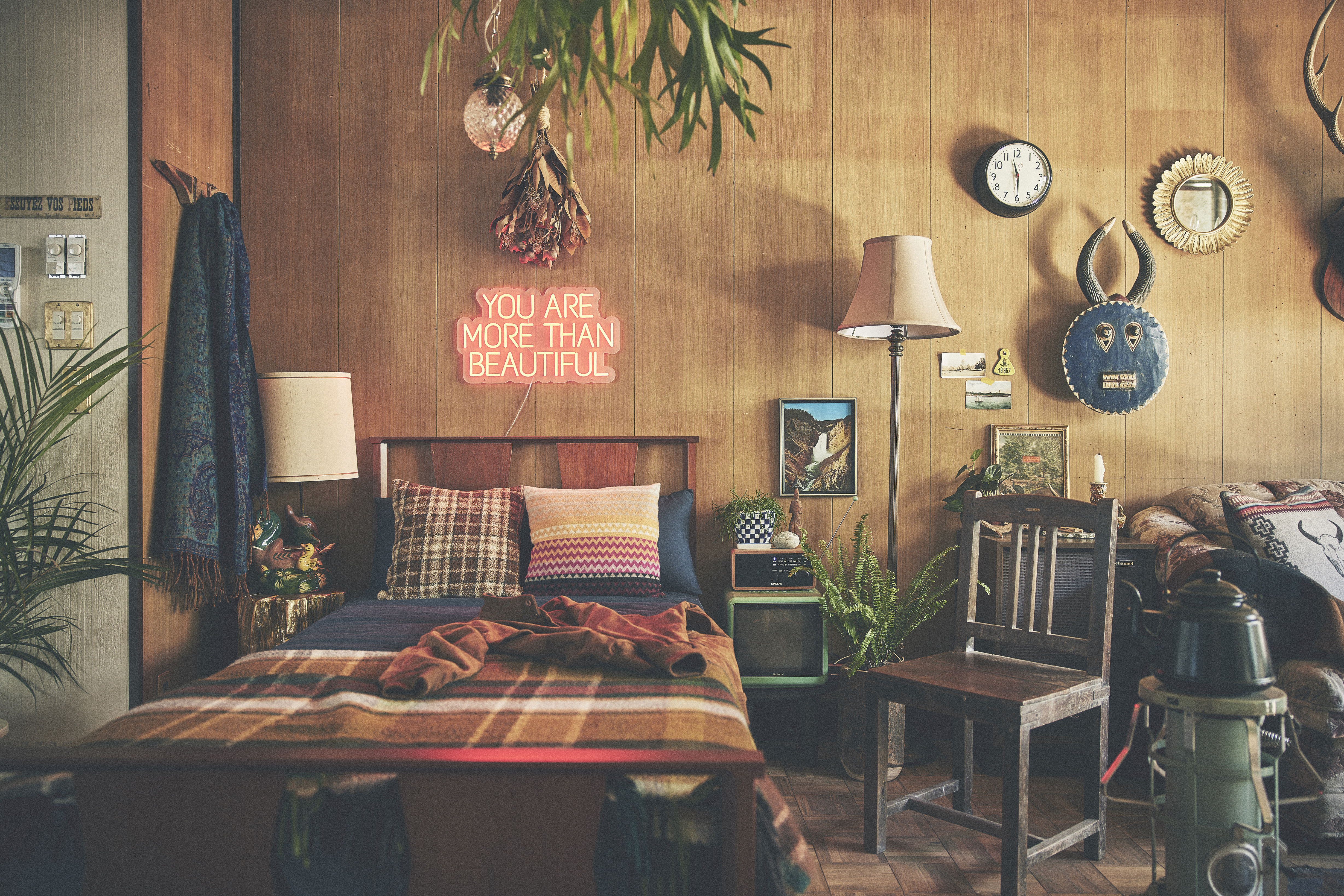 モーテルを彷彿とさせるベッドスペース