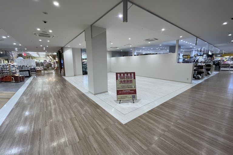 【マルート】ポップアップストアや展示販売会、PRイベントに最適な区画タイプで視認性の高い駅隣接商業施設内のイベントスペースの画像1