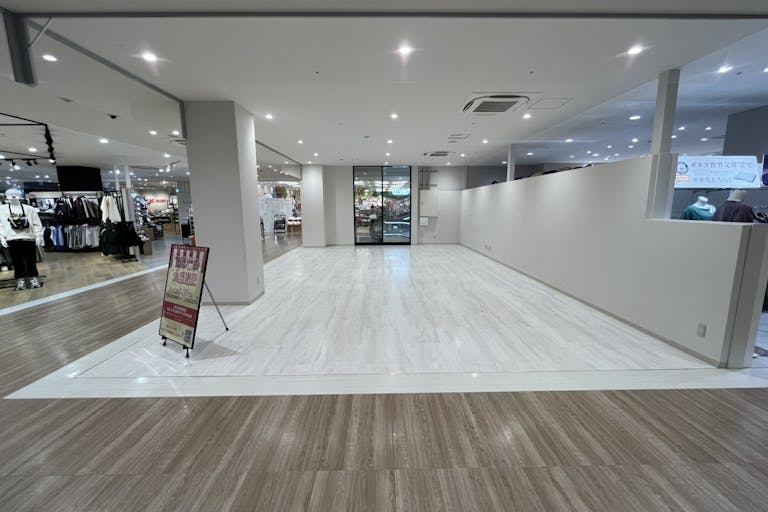 【マルート】ポップアップストアや展示販売会、PRイベントに最適な区画タイプで視認性の高い駅隣接商業施設内のイベントスペースの画像2