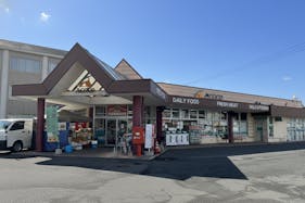 【Aコープみらさか店】食物販や販促イベントに最適な屋外軒下スペース