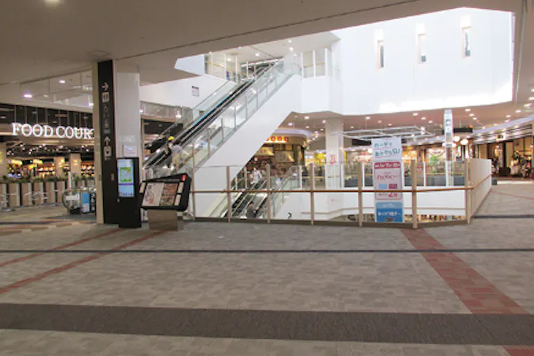 【イオンモール筑紫野】3階 イオン前ブリッジの画像1