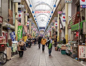 【横浜橋通商店街|阪東橋駅5分】商店街中央の空調完備イベントスペース