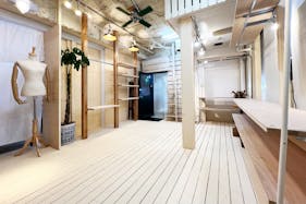 【青葉通り駅1分】アパレル系の展示会やポップアップショップに適した仙台駅からもアクセス可能な杜の都の小さなギャラリースペース