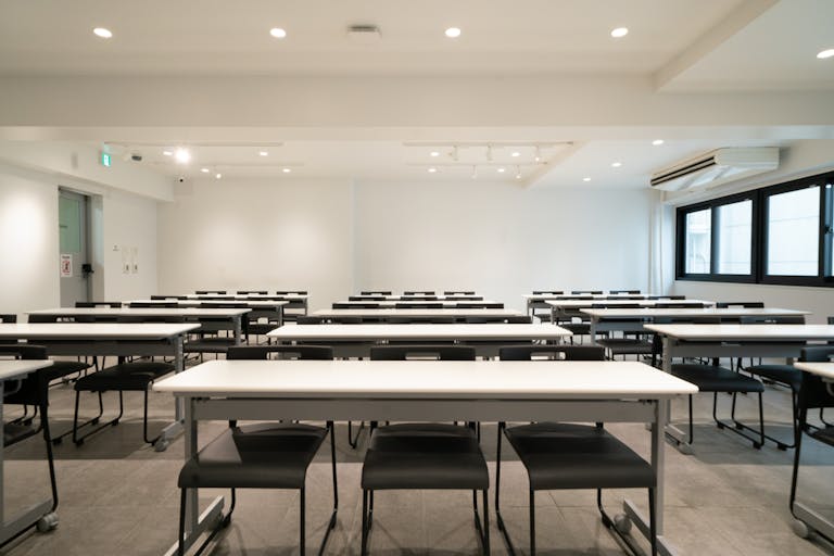 【渋谷駅5分】最大70名収容可能、ポップアップストア、受注展示会、撮影、クローズドイベント、セミナーに対応可能な多目的レンタルスペースの画像1