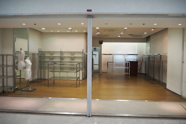 【堺筋本町駅直結】ポップアップストアや展示会に最適な店舗内什器が完備のイベントスペース