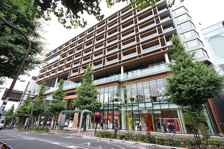 【WITH HARAJUKU】アパレルや雑貨などのポップアップストアやPRイベントなどに最適な「原宿」駅目の前に位置する商業施設「ウィズ ハラジュク」内のスペースの画像1