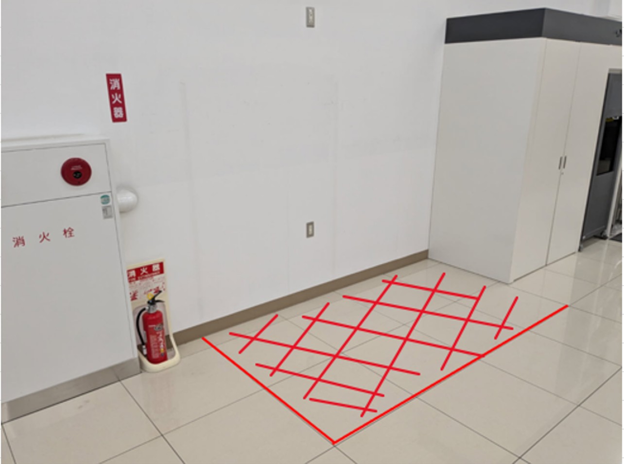 【西友　富士青島店】1階レジ前入口付近　ポップアップストア(物販、食物販)やプロモーション用途に最適なスーパー店内催事イベントスペース (横180cm×奥行120cm)