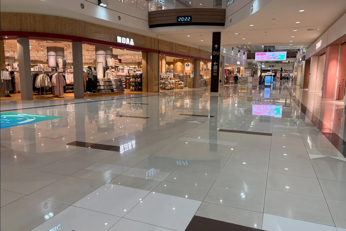 【イオンモール福津】センターコート