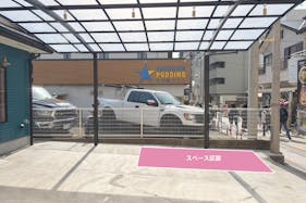 【江ノ島駅4分】ポップアップストアやプロモーションに最適な人気のアクセサリーショップ「PinkSunset」の軒先イベントスペース