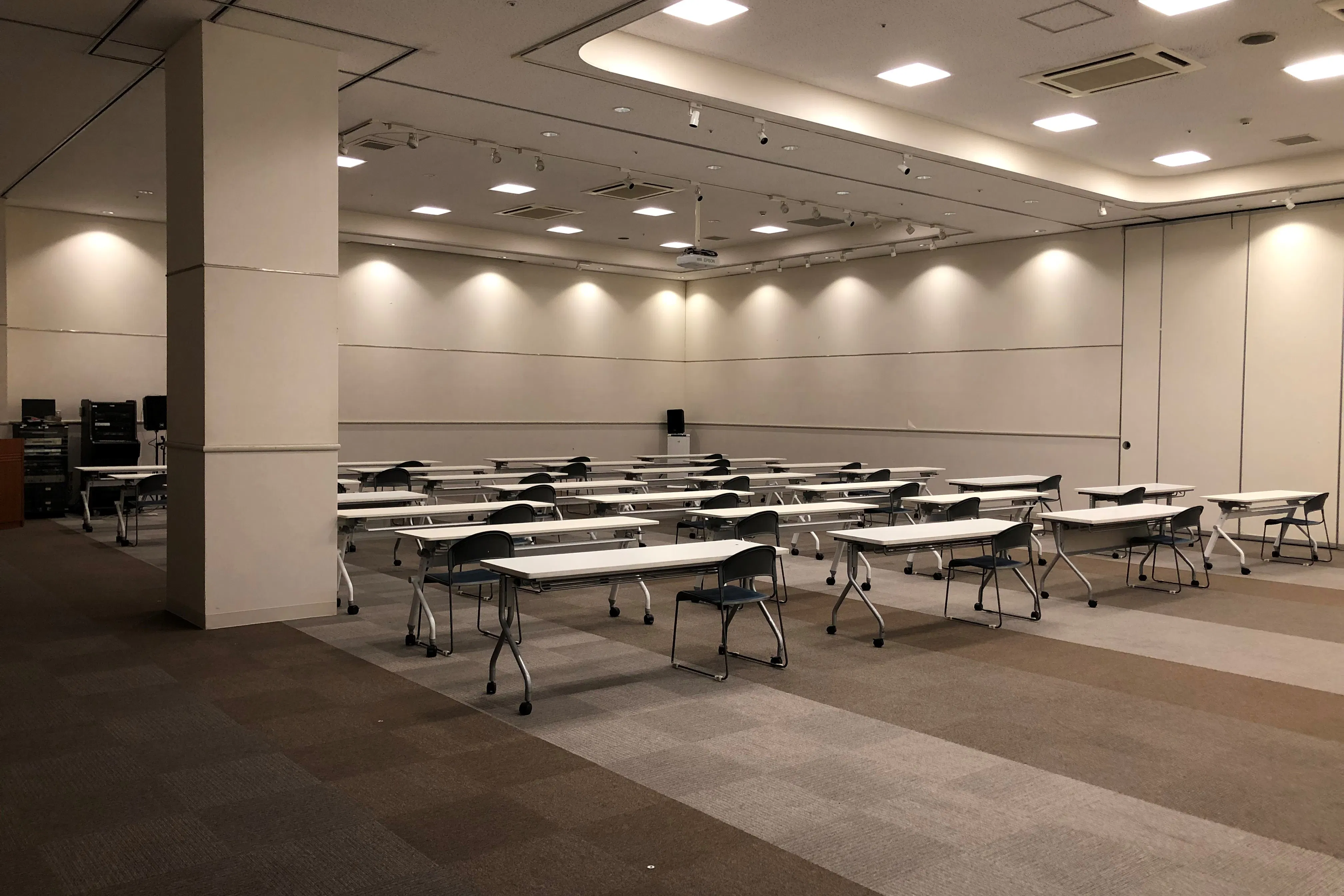 【イオンモールりんくう泉南】イオンホール