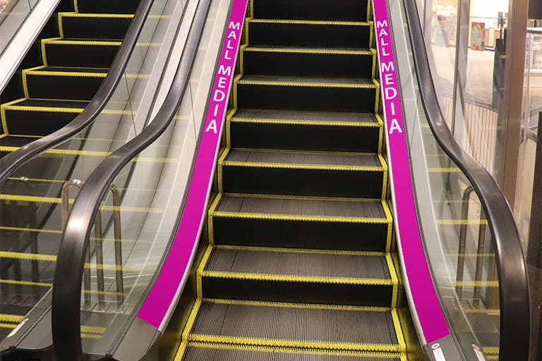 【イオンモール日の出】エスカレーターレーンの画像1