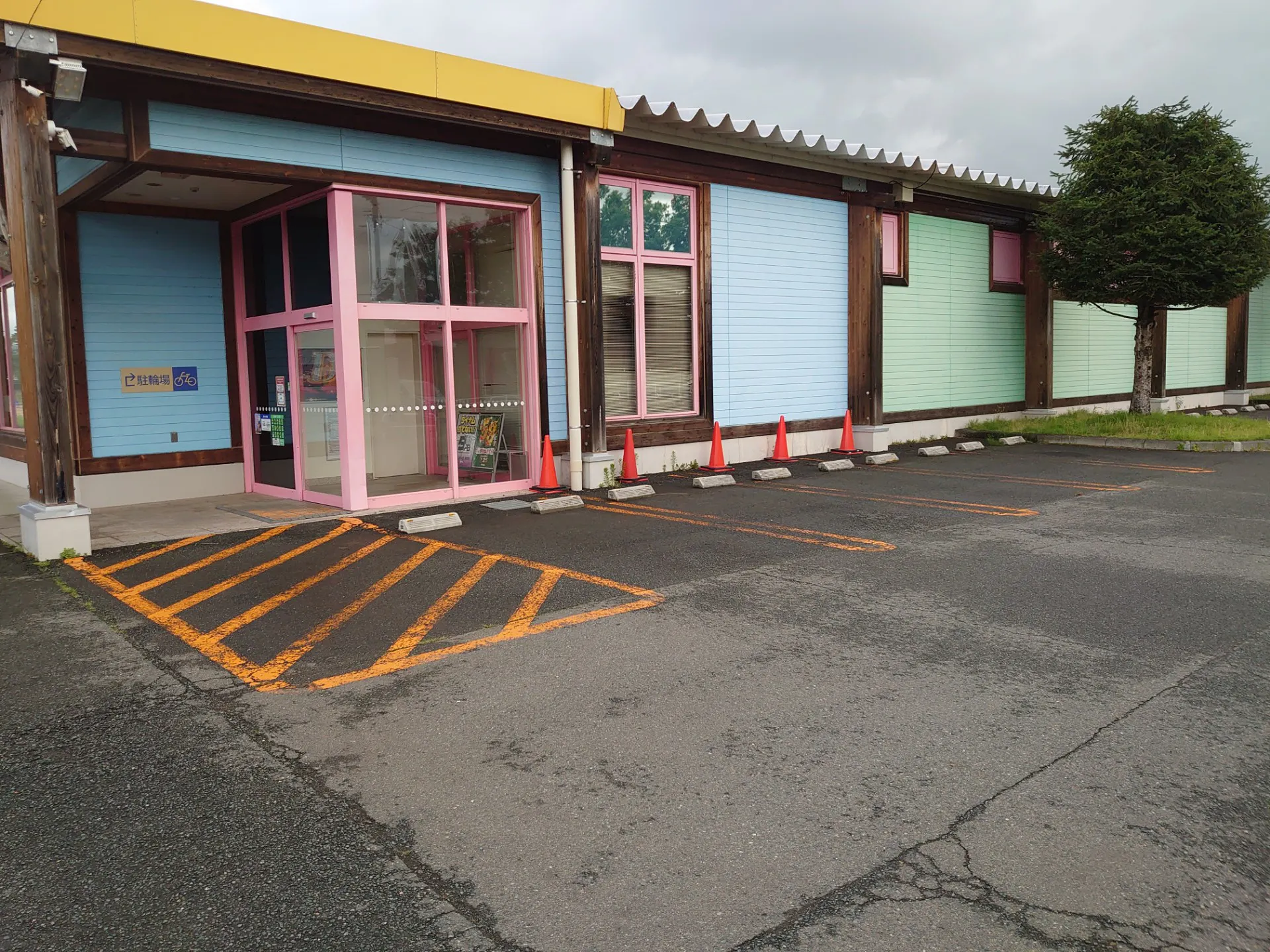 【ダイナム岩手紫波店ゆったり館】キッチンカーやプロモーションに最適なアミューズメント施設のイベントスペース