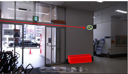 【ミスターマックス 粕屋店】中央出入口風除室 販促プロモーションや物販用途に最適な総合ディスカウントストアの催事イベントスペース