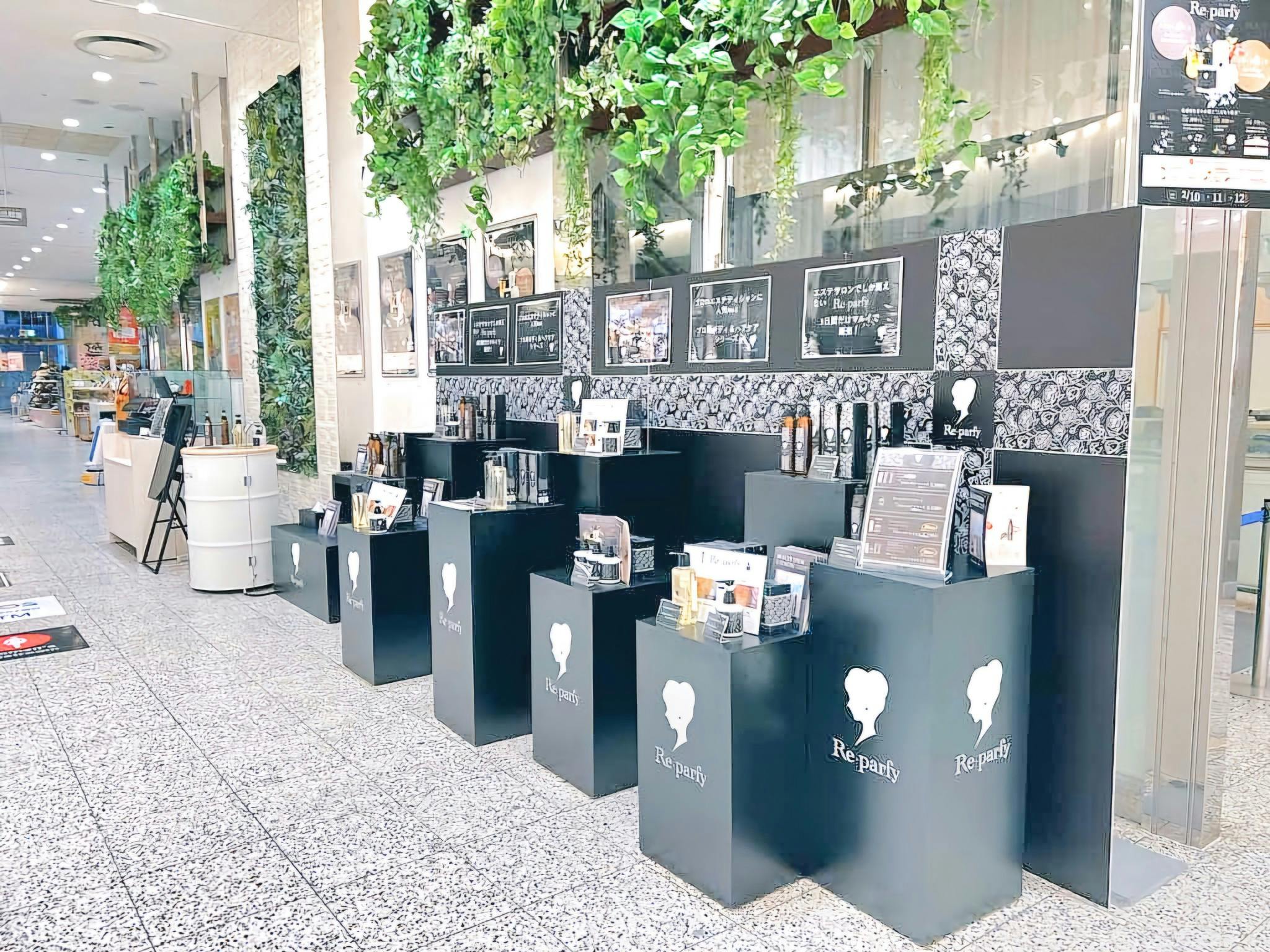 【なんばマルイ】1階 パブリックスペース【物販・PR】エスカレーター横、人通りも多い好立地