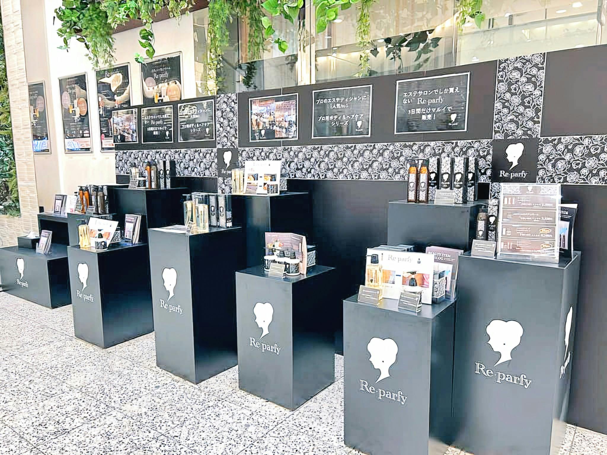 【なんばマルイ】1階 パブリックスペース【物販・PR】エスカレーター横、人通りも多い好立地