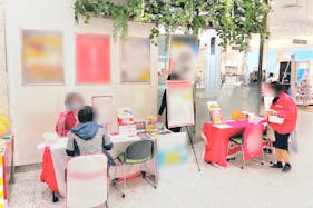 【なんばマルイ】1階 パブリックスペース【物販・PR】エスカレーター横、人通りも多い好立地