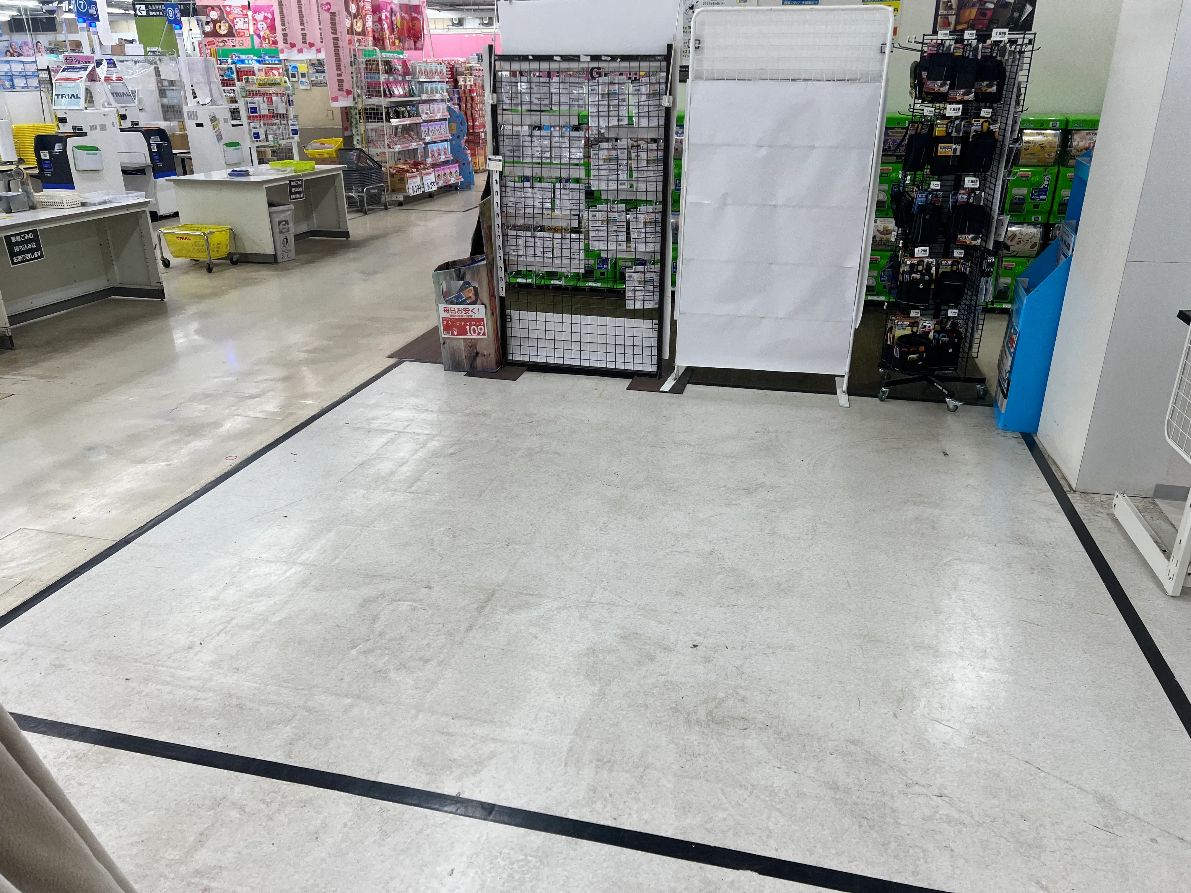 【メガセンタートライアル酒々井店】プロモーションや物販に適したレジアウトスペース※買取催事不可