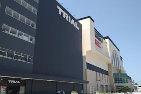 【メガセンタートライアル中間店】食物販やPR活動に最適な「③ 連絡通路横・ドライアイス前」スペース