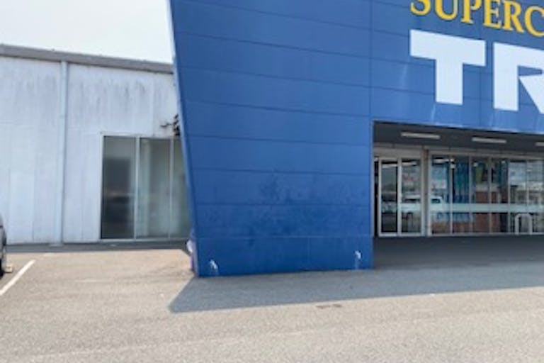 【スーパーセンタートライアル境港店】キッチンカー(調理営業)出店限定/屋外スペースの画像1