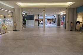 【イオンモール秋田】1F コスメティックアトリエポポ前