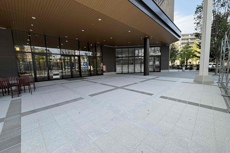 【イオンモール仙台上杉】銀杏のひろばの画像3