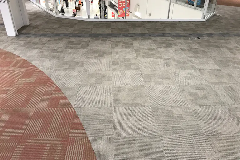 【イオンモール天童】ハニーズ前の画像2