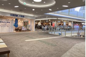 【イオンモール千葉ニュータウン】モール棟3F中央東ブリッジ