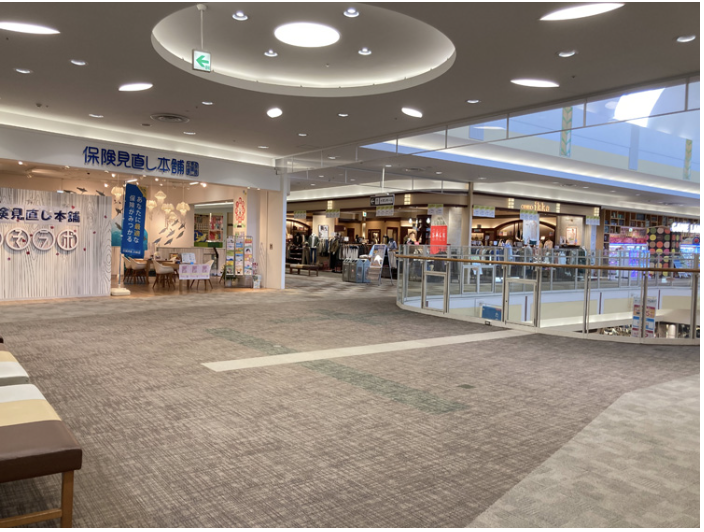 【イオンモール千葉ニュータウン】モール棟3F中央東ブリッジ