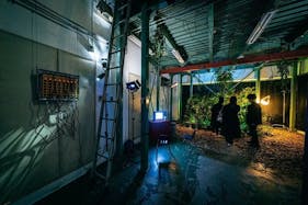 【日の出駅1分】展示会、ポップアップ、音楽イベント等の用途に最適な海外の工場に迷い込んだかのようなイベントスペース