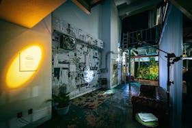 【日の出駅1分】展示会、ポップアップ、音楽イベント等の用途に最適な海外の工場に迷い込んだかのようなイベントスペース