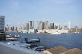 【日の出駅1分】展示会、ポップアップ、音楽イベント等の用途に最適な海外の工場に迷い込んだかのようなイベントスペース