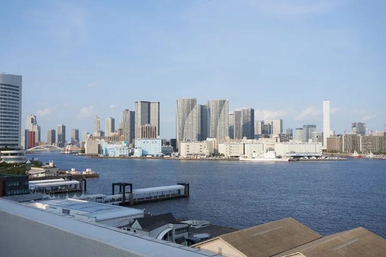 【日の出駅1分】展示会、ポップアップ、音楽イベント等の用途に最適な海外の工場に迷い込んだかのようなイベントスペースの画像15