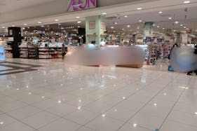 【イオンモール大和郡山】1階北小路コート前通路