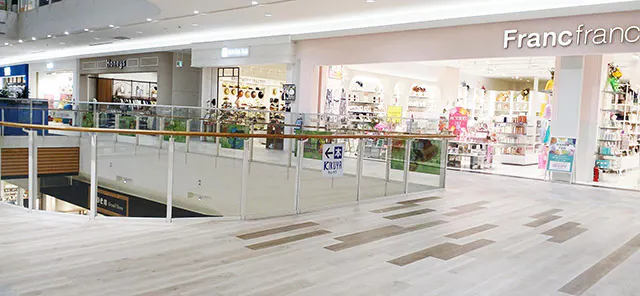【イオンモール草津】2Fフランフラン前