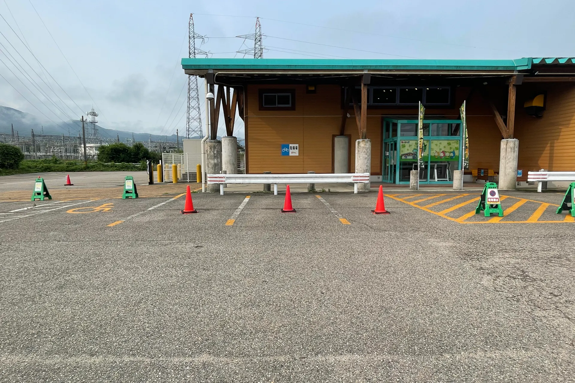 【ダイナム鹿島町店ゆったり館(石川県)】キッチンカーやプロモーションイベントの開催に最適なアミューズメント施設のイベントスペース