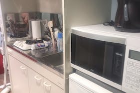 【渋谷駅6分】会議やワークショップに最適な大型プロジェクターが活用できるイベントスペース