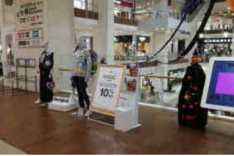 【イオンモール沖縄ライカム】2F グランドESC前(A)の画像2