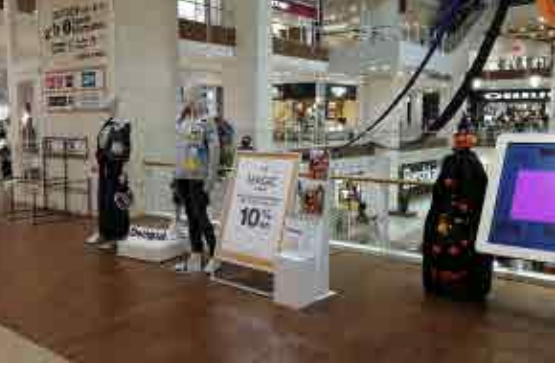 【イオンモール沖縄ライカム】2F グランドESC前(A)