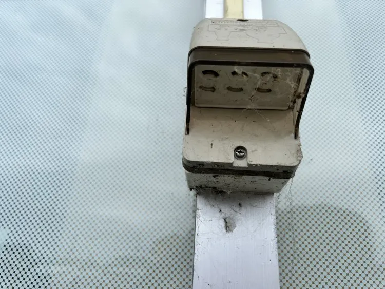 【スーパーセンターオークワ上富田】販促キャンペーンやプロモーションイベントに適した軒下スペース