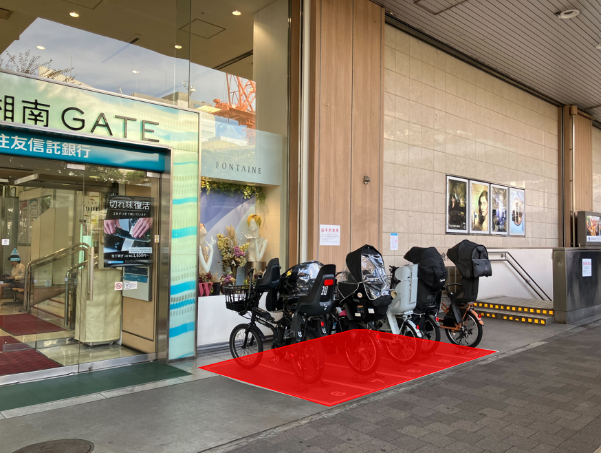 【ODAKYU 湘南 GATE】ODAKYU 湘南 GATE１F　食品階段横