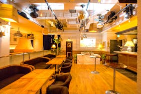 【表参道駅1分】イベントや撮影に適した最大100名様収容可能なアンティーク調のイタリアンレストラン