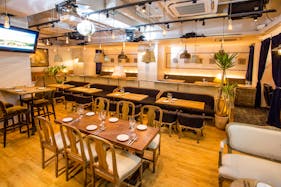 【表参道駅1分】イベントや撮影に適した最大100名様収容可能なアンティーク調のイタリアンレストラン