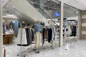 【アミュプラザ長崎】本館・2F アパレル、雑貨などの販売に最適!エスカレーター横の人通りの多いイベントスペース