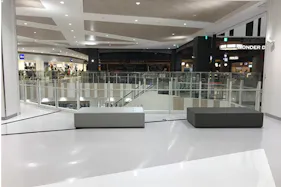 【イオンモール座間】2階ノースコート吹き抜け(ユニクロ前)