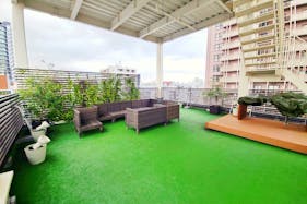 【渋谷駅9分】ワークショップやセミナーに利用可能な屋根付きの屋上イベントスペース