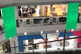 【イオンモール神戸南】モール内広告 大型バナー