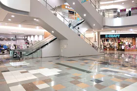 【イオンモール八幡東】ひまわりの広場