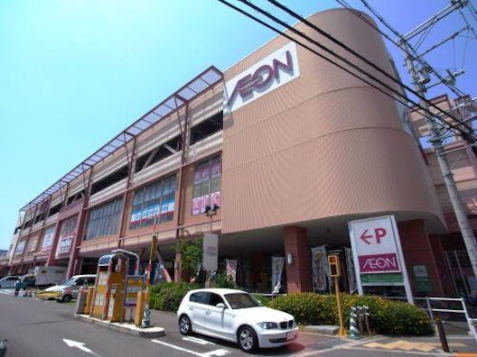 【イオンタウン東大阪】セールスプロモーションやポップアップストアに適した施設1階のエスカレーター横の通行量の多いイベントスペース