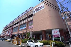 【イオンタウン東大阪】セールスプロモーションやポップアップストアに適した施設1階のエスカレーター横の通行量の多いイベントスペース